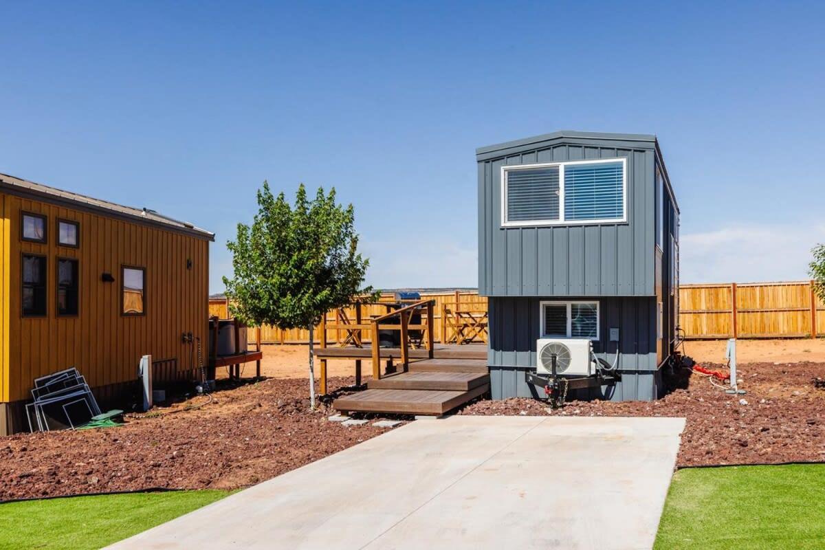 Modern Home With Private Hot Tub Apple Valley Экстерьер фото